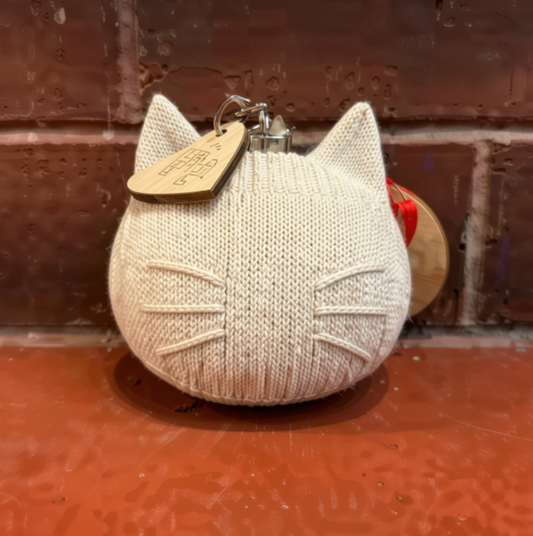 Kitty's First Christmas - Disc.
